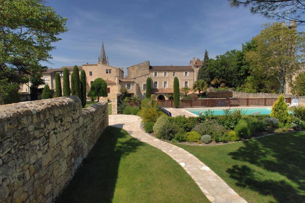 Hotel Au Logis Des Remparts Saint-Émilion Exterior foto