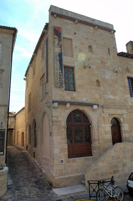 Hotel Au Logis Des Remparts Saint-Émilion Exterior foto